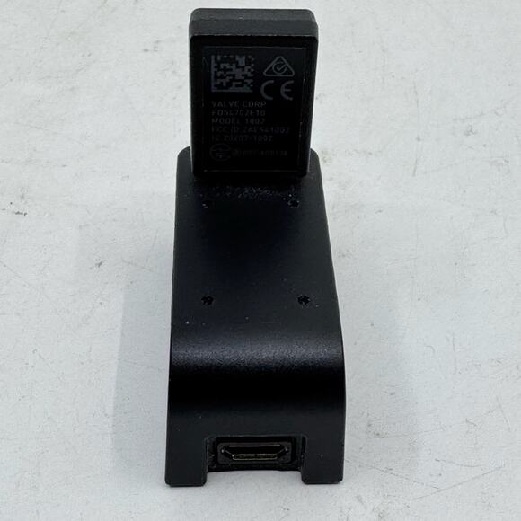 Pair of Valve STEAM Game Controllers & Valve Steam Link Devices Set - Picture 7 of 8